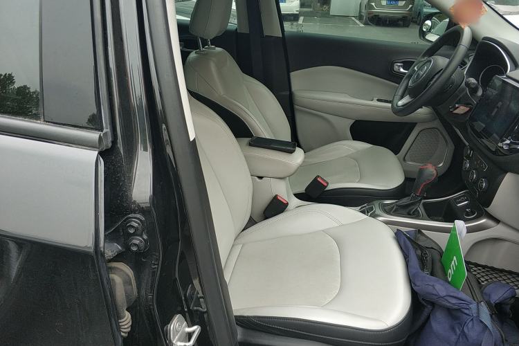 Used Jeep Compass 2017 200T Automatic Comfort Edition