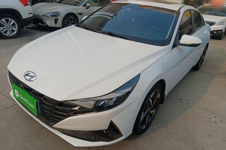 Used Hyundai Elantra 2021 1.5L CVT LUX Prestige Edition