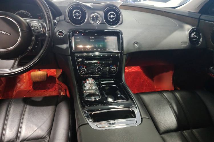 Used Jaguar XJ 2018 XJL 3.0 SC Two-Wheel-Drive Elegant Business Edition