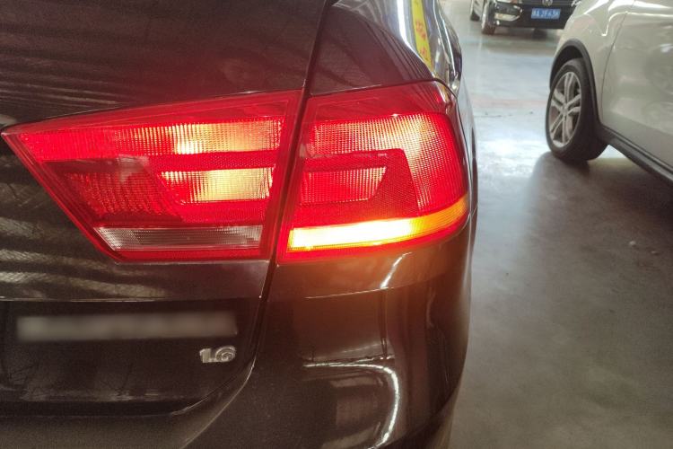 Used Volkswagen Santana 2015 1.6L Automatic Comfort Edition
