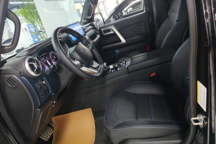 Used BAIC Off-Road BJ40 2024 2.0T Urban Hunter Honor Edition
