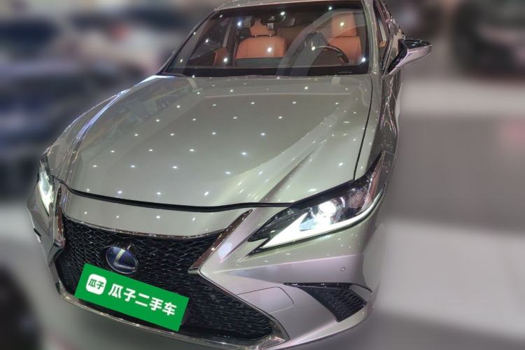 Used Lexus ES 2018 300h Premier Edition China VI Standard Front
