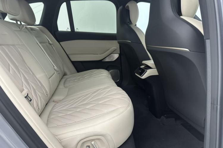 Used Nio ES6 2025 75 kWh Interior 2