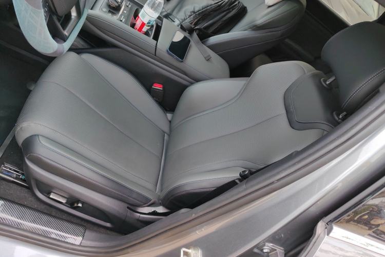 Used BYD Qin L 2025 DM-i Smart Drive 80KM Superior Model Left Front Seat