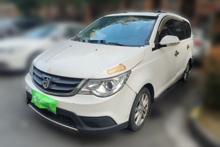 Used Baojun 730 2014 1.5L manual standard trim 7 seats