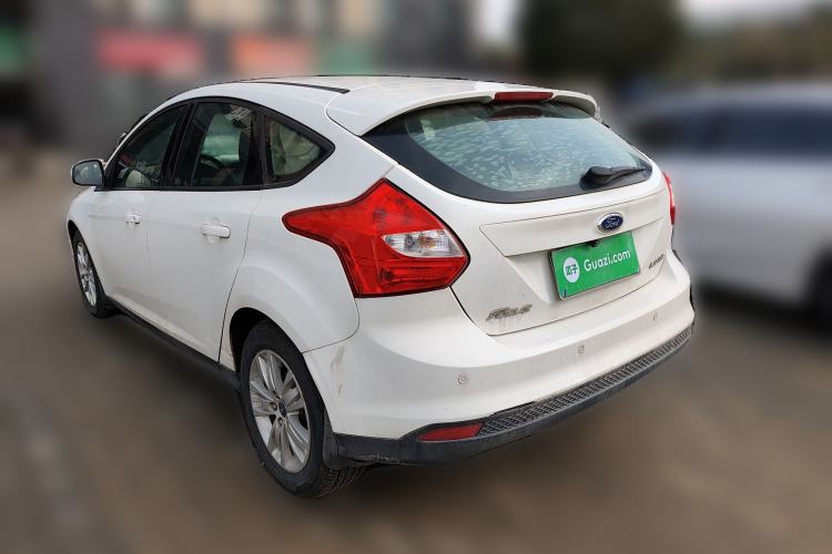 Used Ford Focus 2012 Hatchback 1.6L Manual Comfort Model Exterior 2