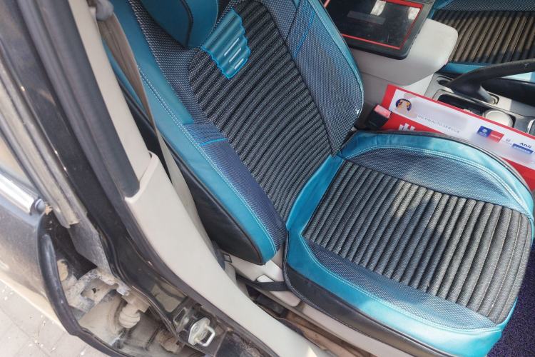 Used Bestune B50 2013 1.6L manual luxury version Right Front Seat