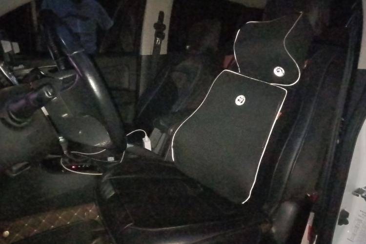 Used Isuzu D-MAX 2020 2.5T 4x4 Automatic Flagship Edition China VI JE4D25Q6A
