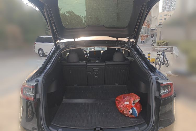 Used Tesla Model Y 2023 Rear-Wheel-Drive Version