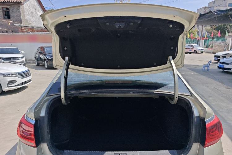 Used Citroen C4 Sega 2016 1.6L Manual Comfort Model Trunk