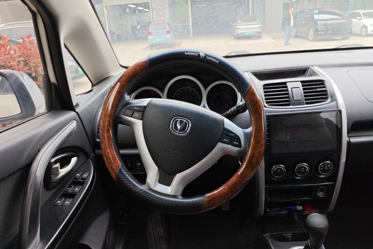 Used CHANGAN CX20 2014 1.4L Manual Sport Edition China V Standard Steering Wheel