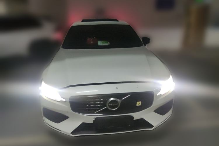 Used Volvo S60 2021 T4 Zhiyi Luxury Edition
