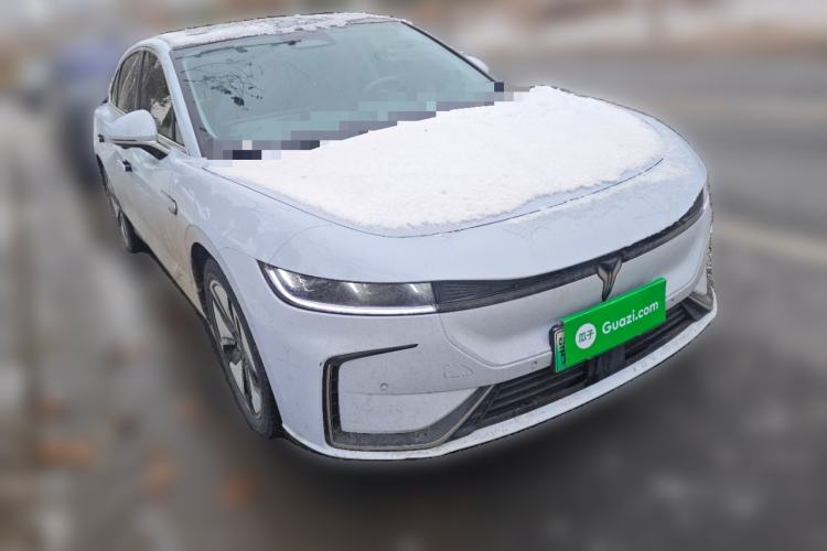 Used VOYAH PASSION 2023 Four-Wheel Drive Standard Edition Front Right 45 Deg