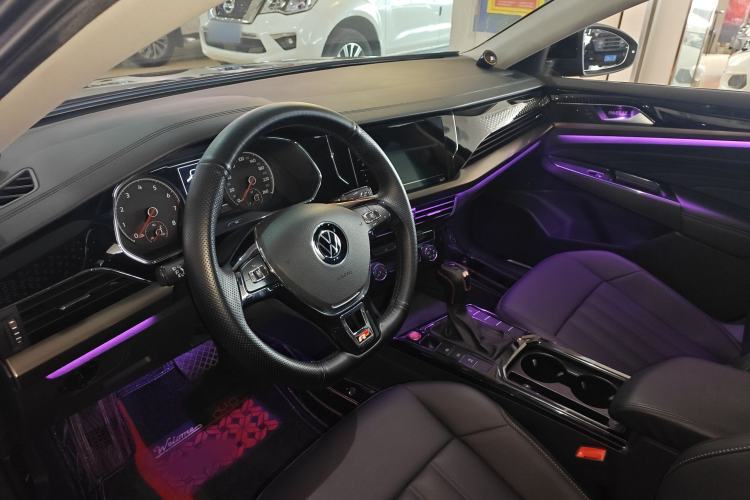 Used Volkswagen Passat 2020 Revised Version 280TSI Business Edition China VI Standard Interior 2