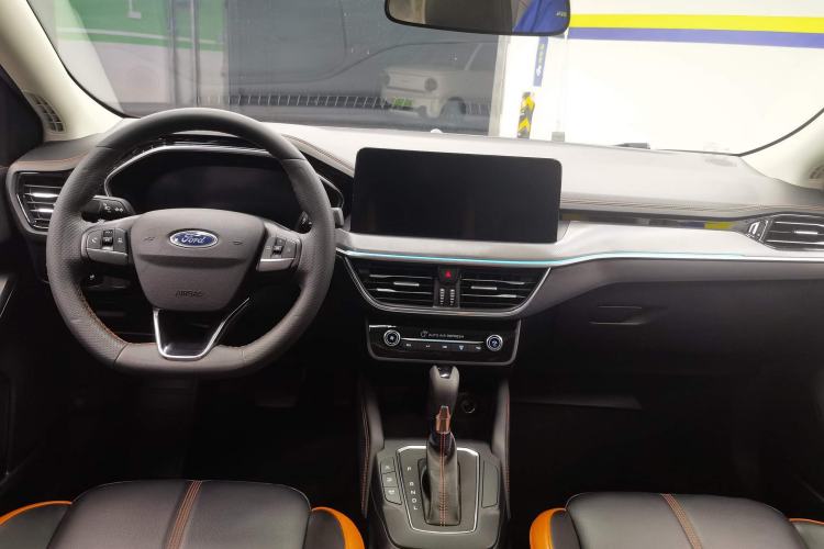 Used Ford Focus 2022 Sedan EcoBoost 180 Automatic Performance Edition