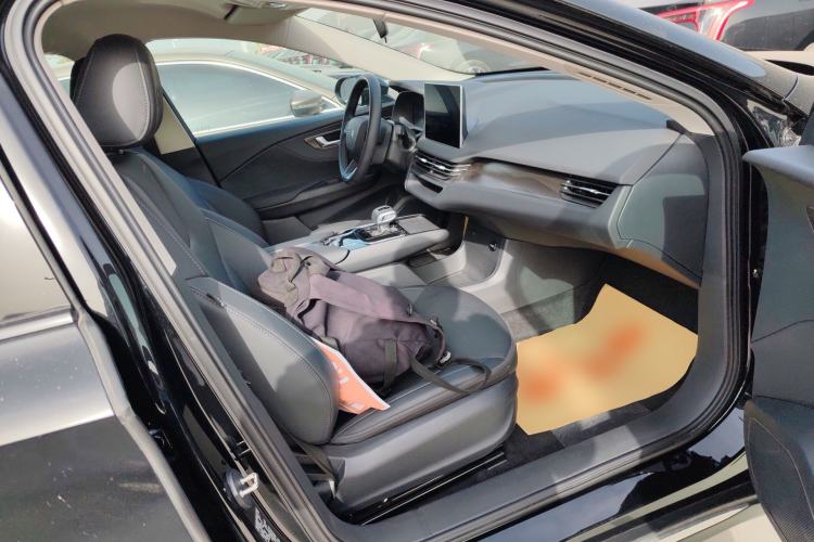 Used Hongqi E-QM5 2021 Charging Version Flagship Edition
