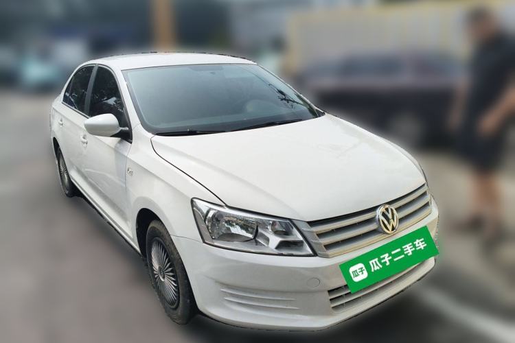 Used Volkswagen Santana 2015 1.6L Manual Fashion Edition Front Right 45 Deg