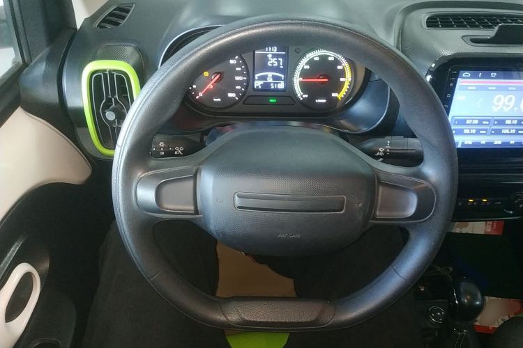 Used Roewe Clever 2021 302 km New Four-Seater Super-Efficient Version
