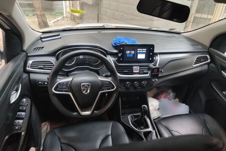 Used Baojun 730 2021 1.5L Manual Fashion Version 7 Seats
