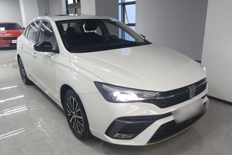 Used Roewe i5 2021 1.5L CVT Platinum Edition Front Right 45 Deg