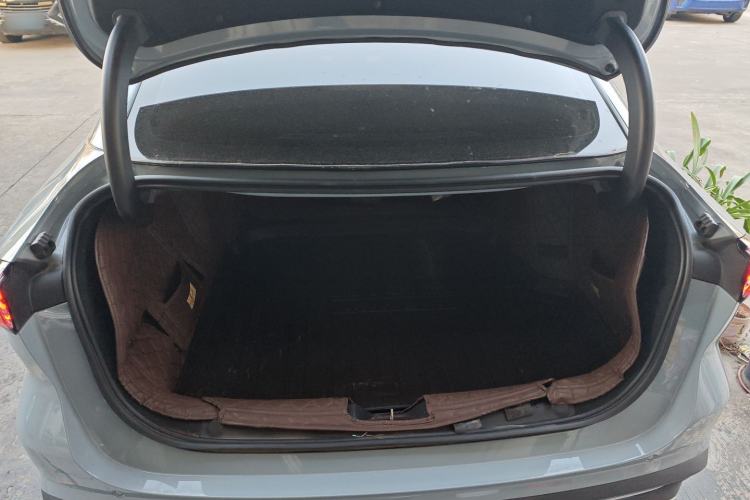 Used Geely Galaxy L6 2024 125km PLUS Dragon Edition