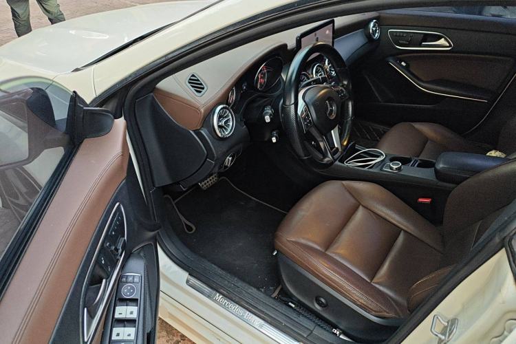 Used Mercedes-Benz CLA 2014 CLA 260 4MATIC Driver Seat