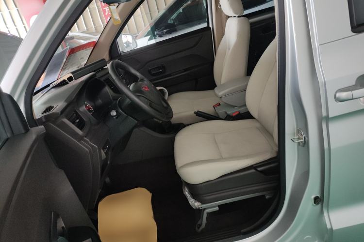Used Wuling Hongguang V 2021 1.5L Enjoyment Edition LAR Left Front Seat
