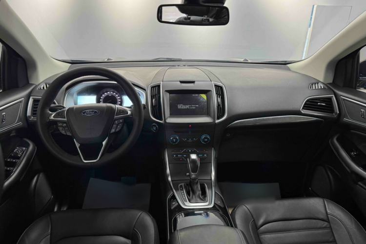 Used Ford Edge 2018 EcoBoost 245 Two-Wheel-Drive Titanium 7-Seater China V Standard
