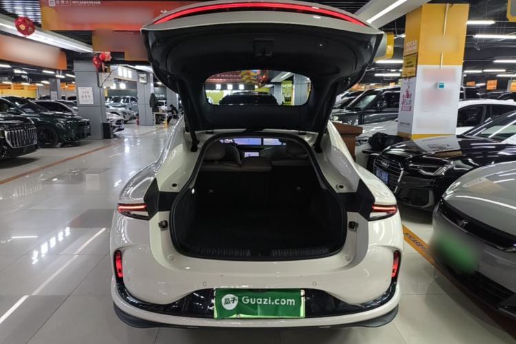 Used IM L6 2025 Ultra Model
