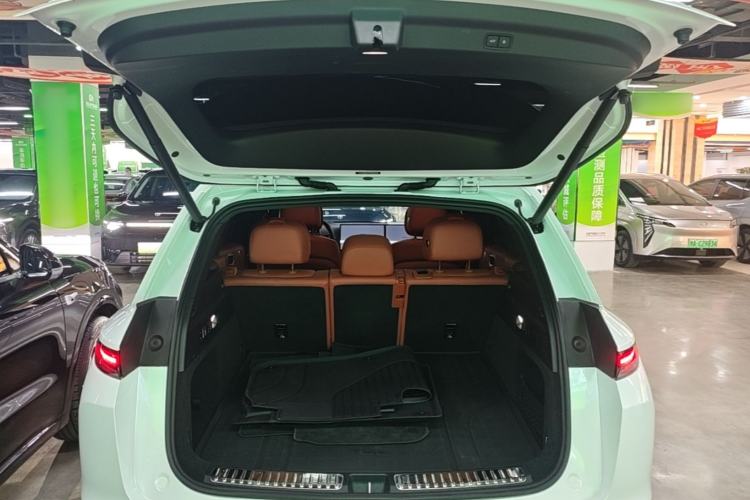 Used Li Auto L7 2023 Pro Model
