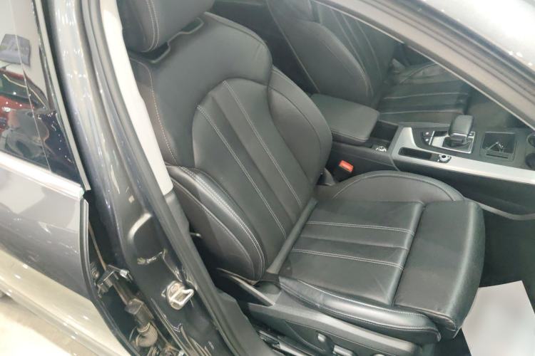 Used Audi A4L 2023 40 TFSI Fashion Dynamic Model
