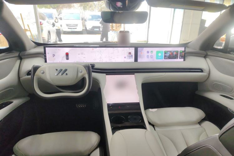 Used IM LS7 2023 100kWh Lux Rear-Drive Version Interior 2