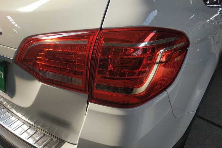 Used Haval H6 2021 Sport Edition 1.5T Automatic Elite Smart Connectivity Model U-Shape Grille Right Rear Taillight