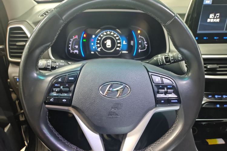 Used Hyundai Tucson 2020 280TGDi Two-Wheel-Drive GLS Fashion Edition China VI Standard Steering Wheel