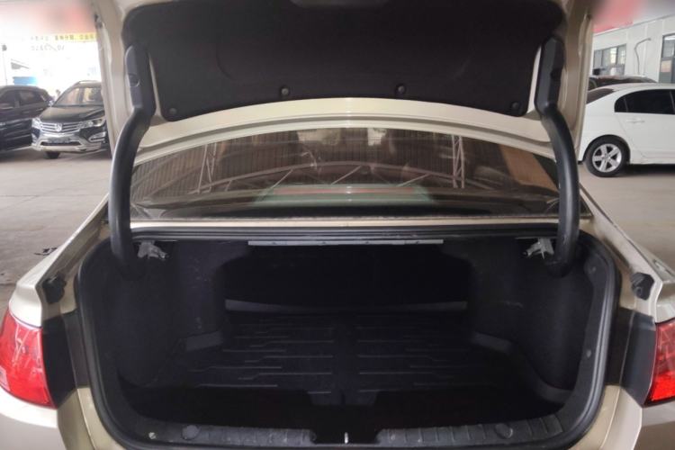 Used Geely Auto Emgrand GL 2017 1.8L Manual Elite Model Trunk