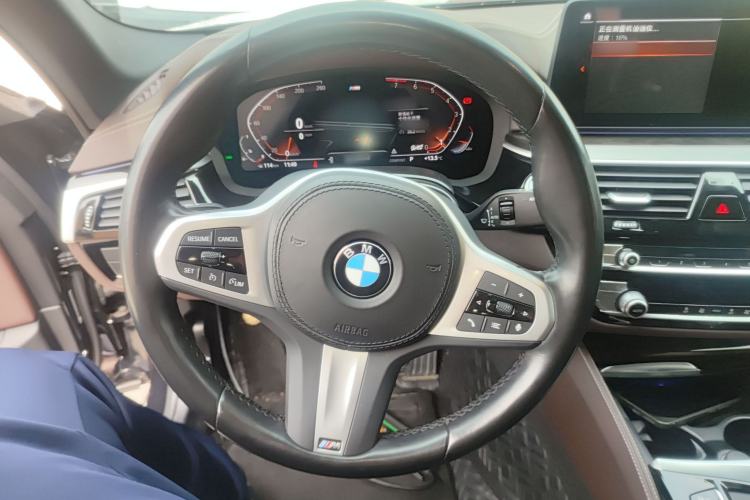 Used BMW 5 Series 2022 Second Facelift 525Li M Sport Package
