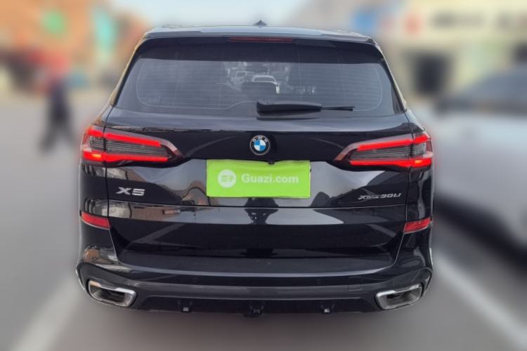 Used BMW X5 2022 xDrive 30Li Luxury M Sport Package