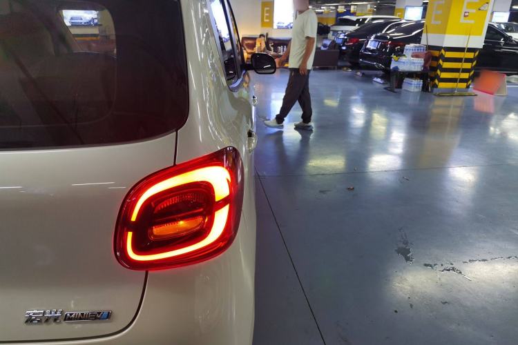 Used Wuling Hongguang MINIEV 2025 Four-Door Version Premium Edition