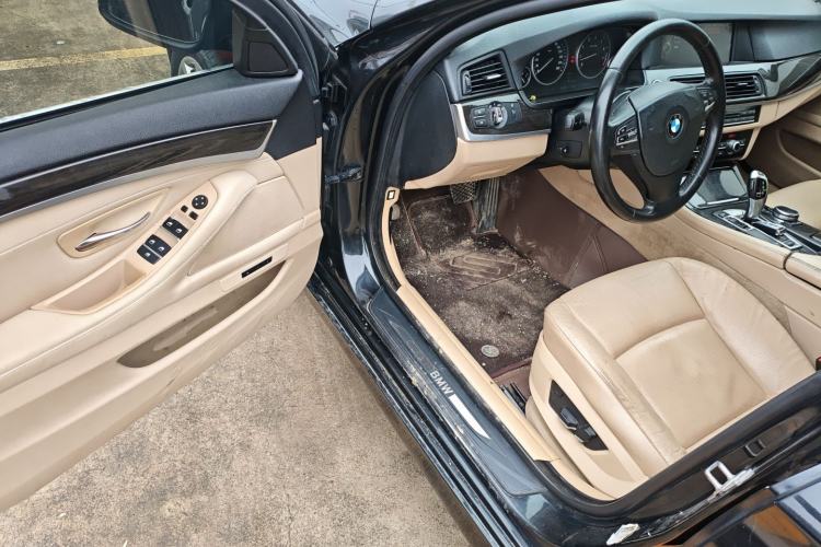 Used BMW 5 Series 2013 530Li Leading Model