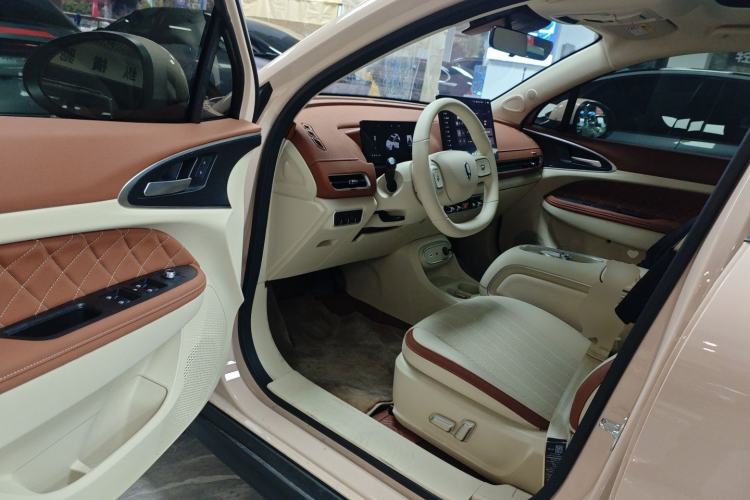 Used ORA Good Cat 2025 Model, 430 km Luxury Version
