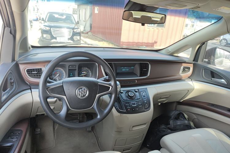 Used Buick GL8 2015 2.4L Luxury Business Premium Edition