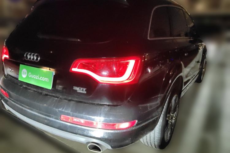 Used Audi Q7 
