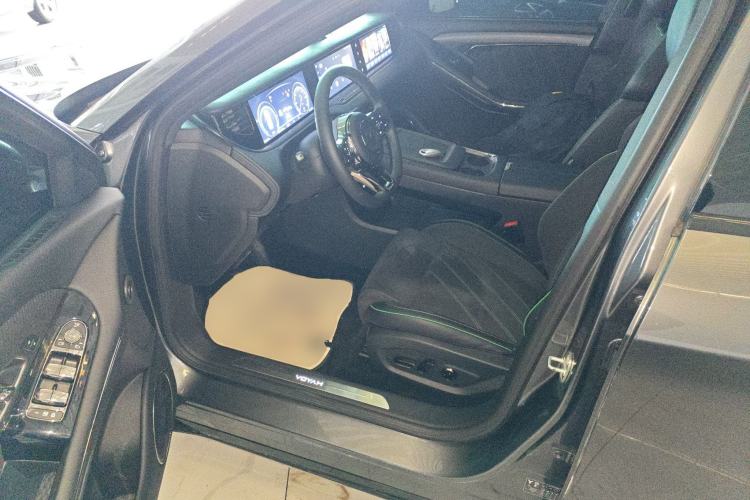 Used VOYAH FREE 2025 318 318 km Rear-Drive Touring Edition Driver Seat