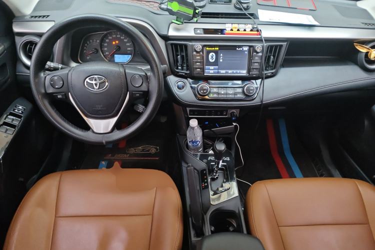 Used Toyota RAV4 2016 2.0L CVT Two-Wheel Drive Comfort Edition China V Standard
