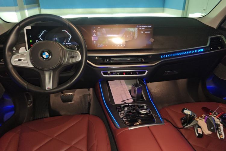 Used BMW X5 2023 xDrive 30Li Luxury M Sport Night Edition Package Center Console