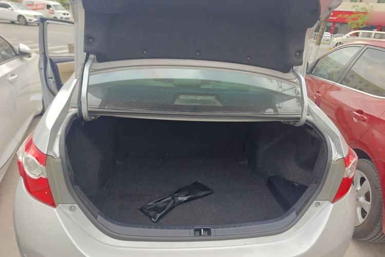 Used Toyota Levin 2016 1.6G CVT Elite Edition Trunk