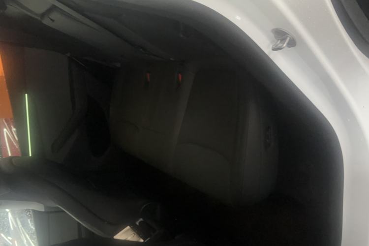 Used Tesla Model Y 2025 Rear-Wheel-Drive Version