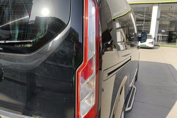 Used Ford Tourneo Custom 2020 2.0T Automatic Elite Edition China VI Standard
