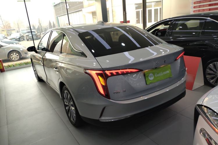 Used Hongqi E-QM5 2022 431 km Charge & Enjoy Edition
