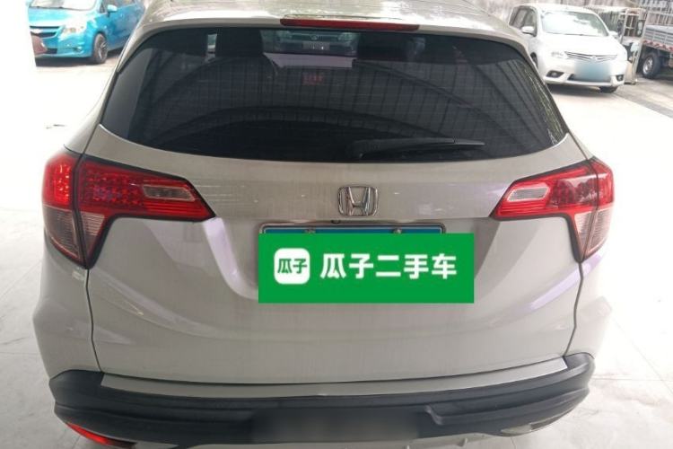 Used Honda Vezel 2015 1.5L CVT two-wheel drive Comfort trim Rear